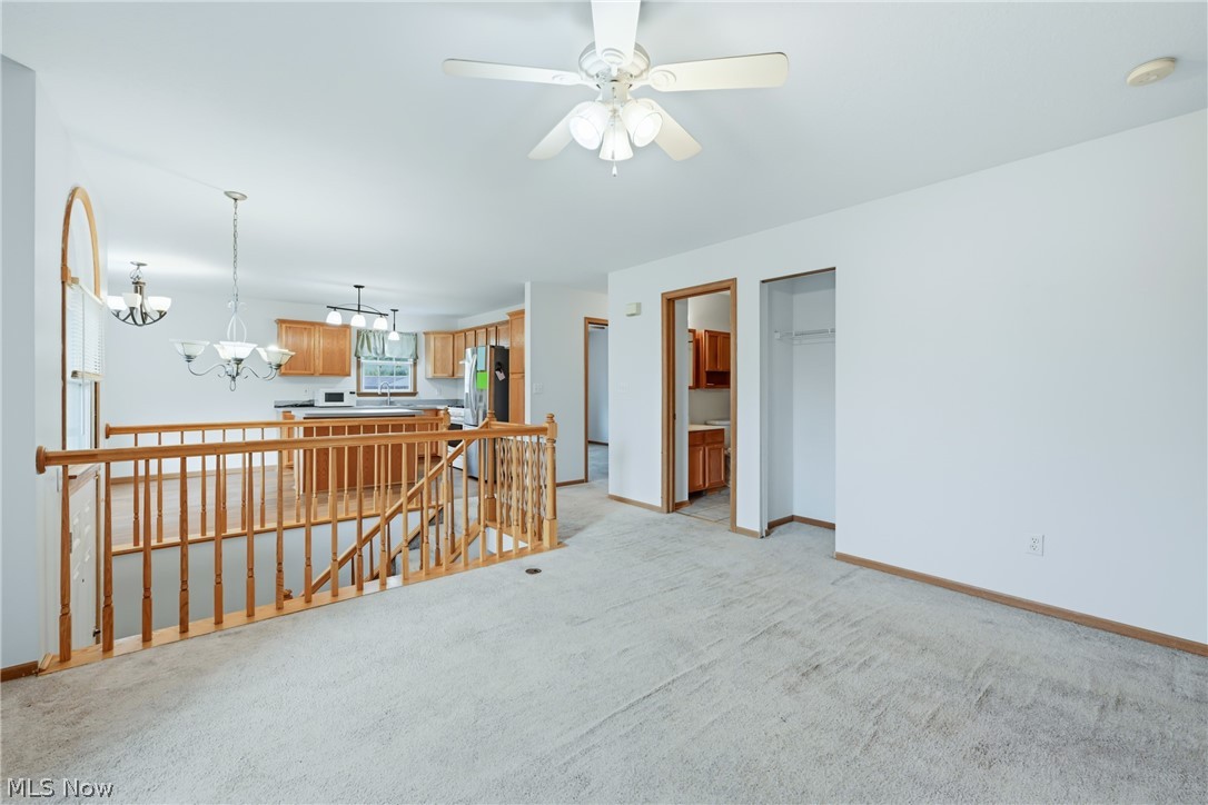 5613 Pierce Road NW Warren OH 44481