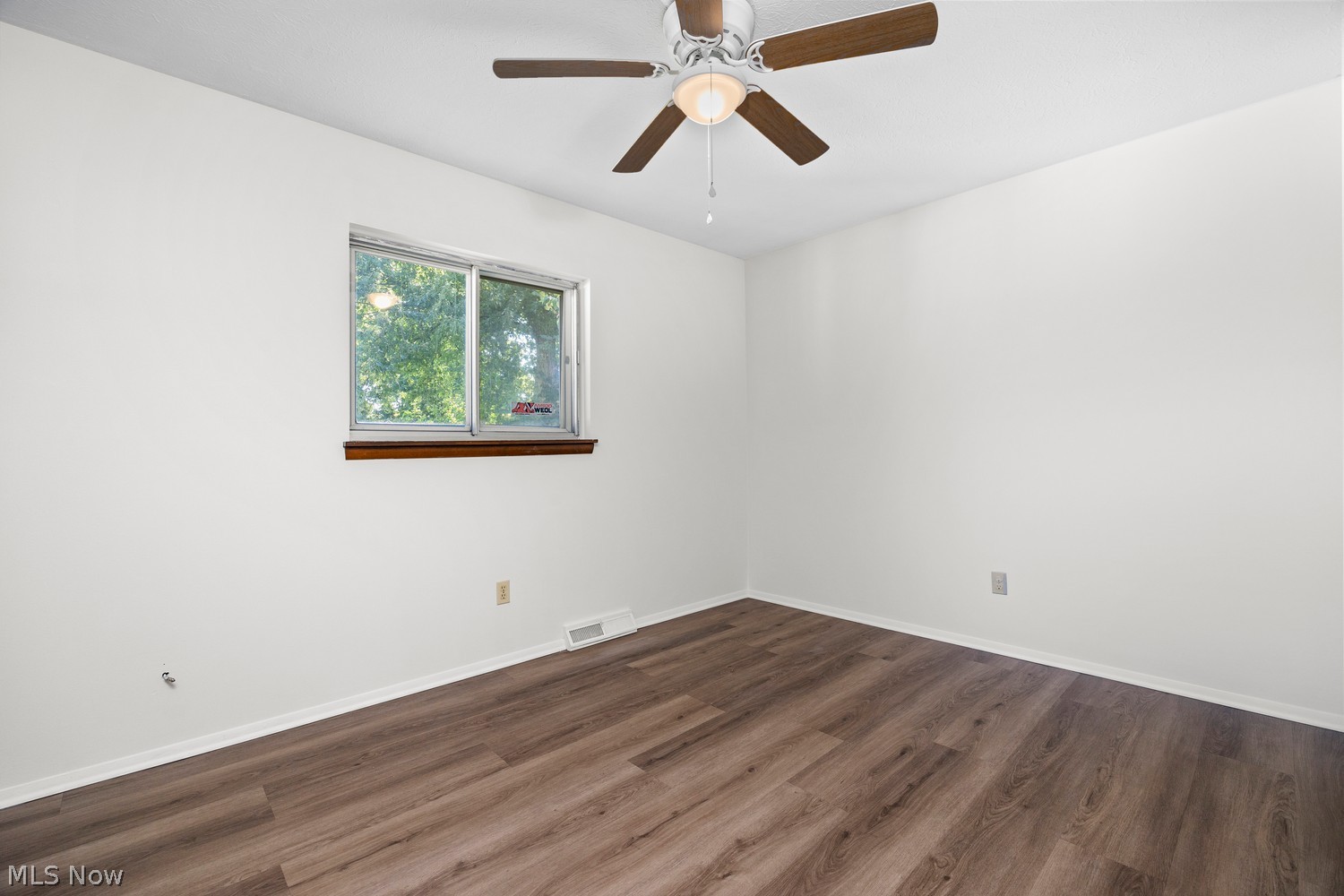983 Lakewood Beach Drive Sheffield Lake OH 44054