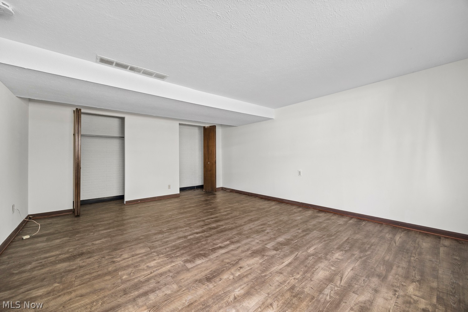 983 Lakewood Beach Drive Sheffield Lake OH 44054