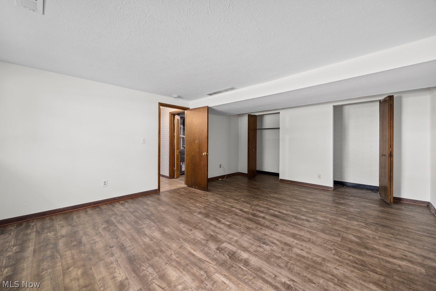 983 Lakewood Beach Drive Sheffield Lake OH 44054