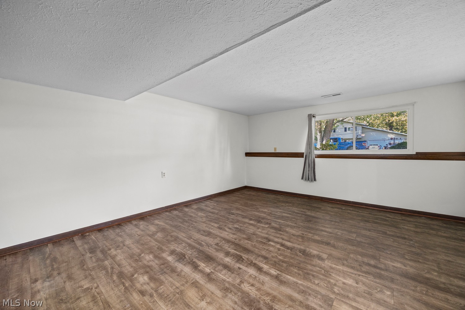 983 Lakewood Beach Drive Sheffield Lake OH 44054