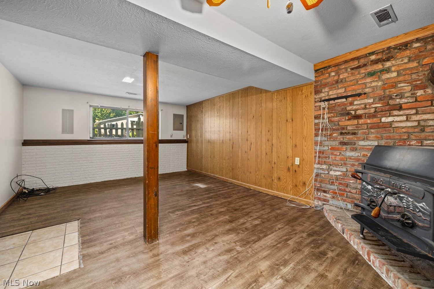 983 Lakewood Beach Drive Sheffield Lake OH 44054