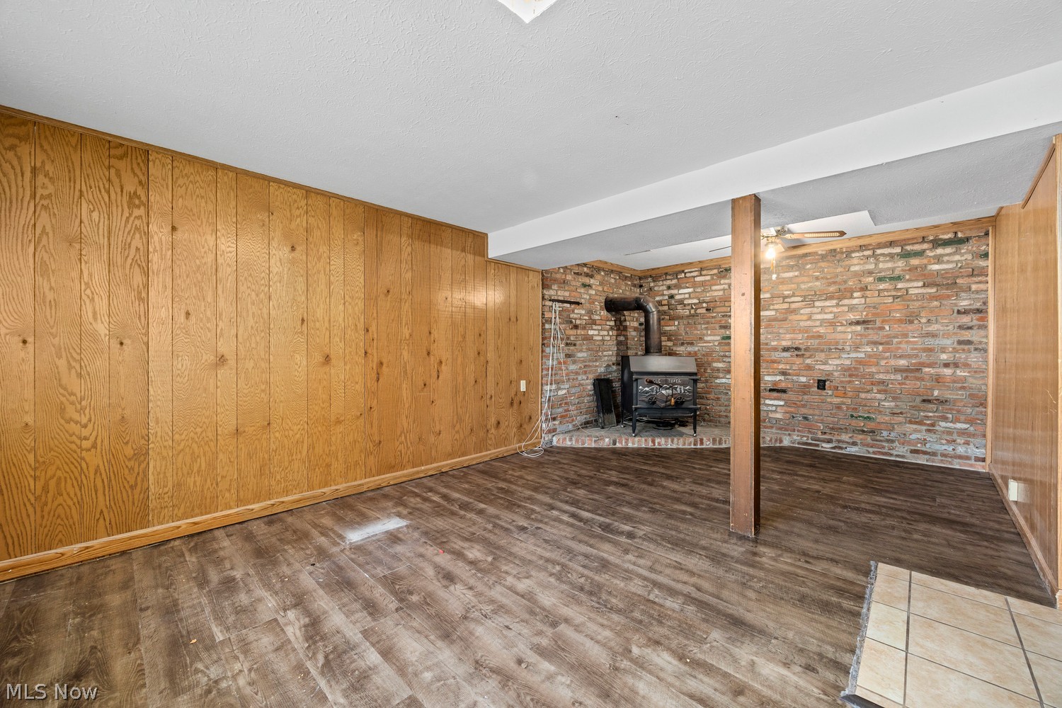 983 Lakewood Beach Drive Sheffield Lake OH 44054