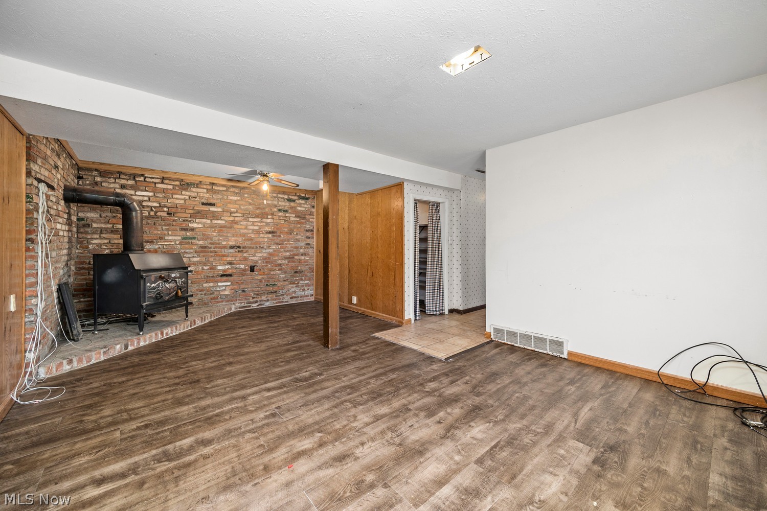 983 Lakewood Beach Drive Sheffield Lake OH 44054