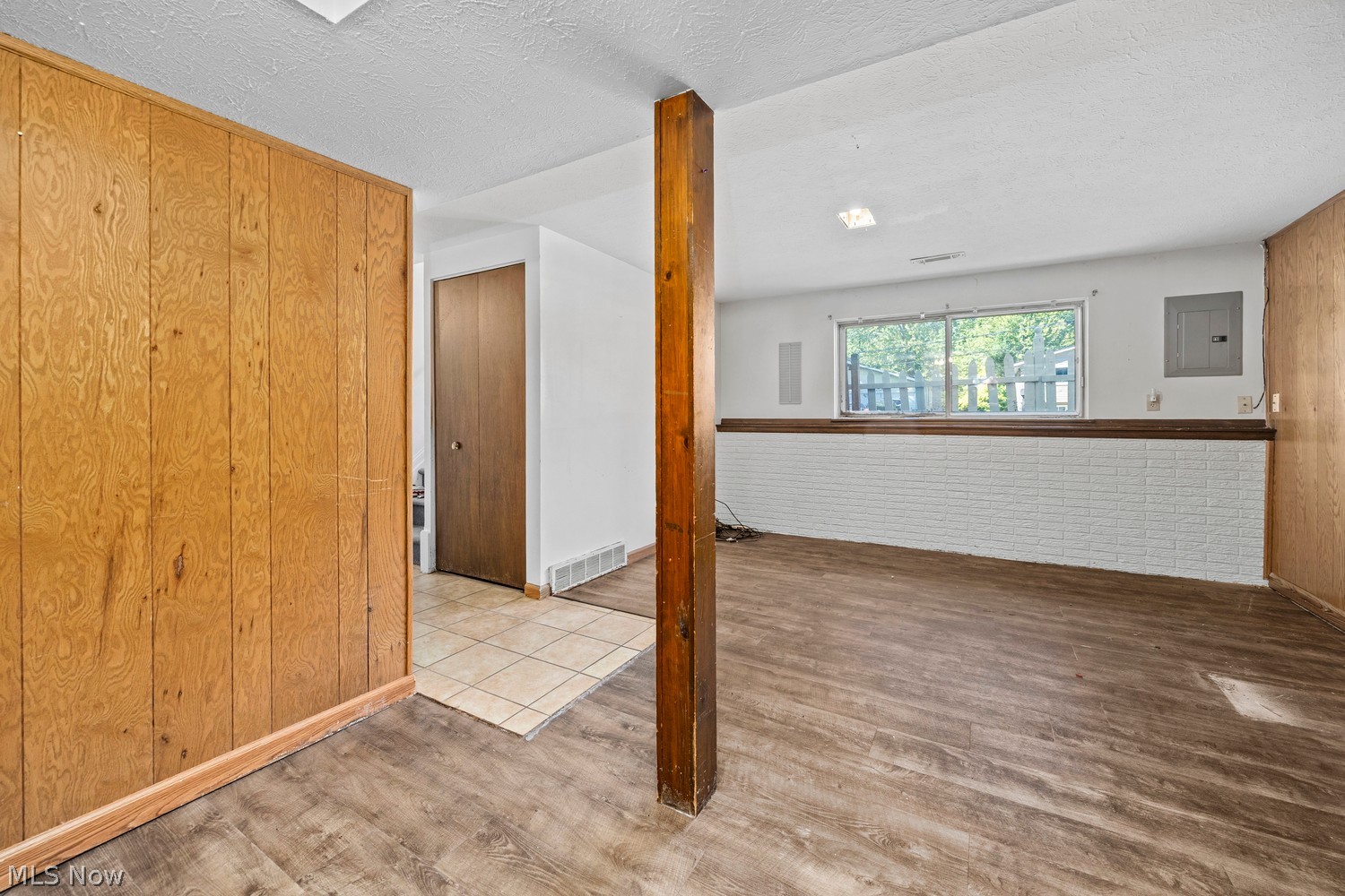 983 Lakewood Beach Drive Sheffield Lake OH 44054