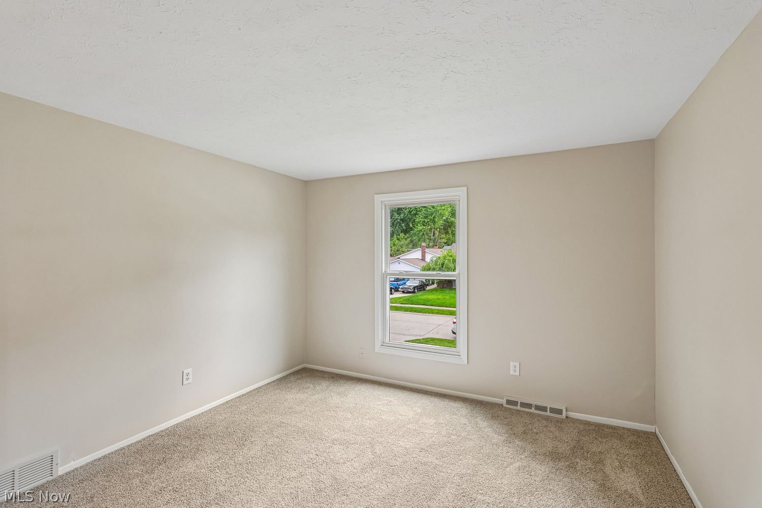 387 Ridgewood Drive Eastlake OH 44095