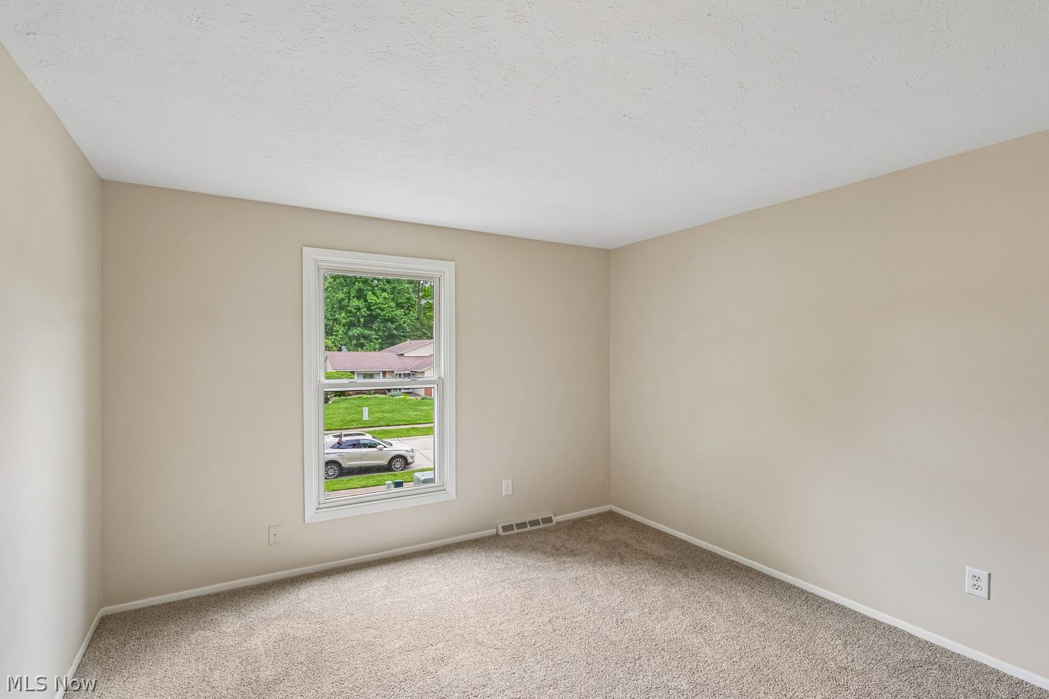 387 Ridgewood Drive Eastlake OH 44095