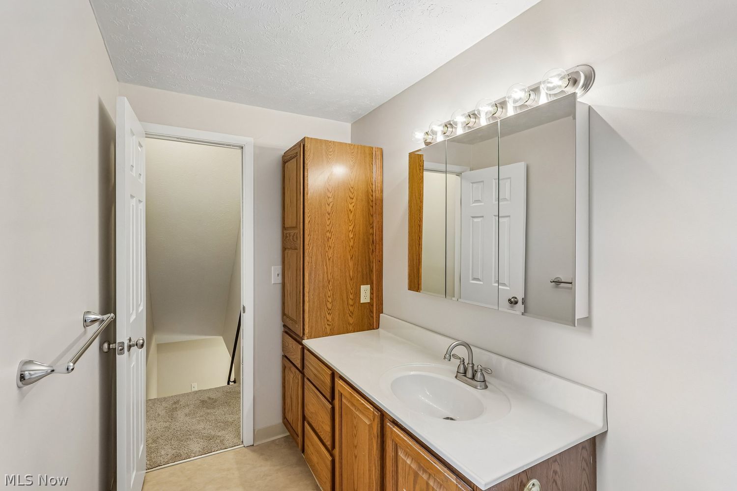 387 Ridgewood Drive Eastlake OH 44095