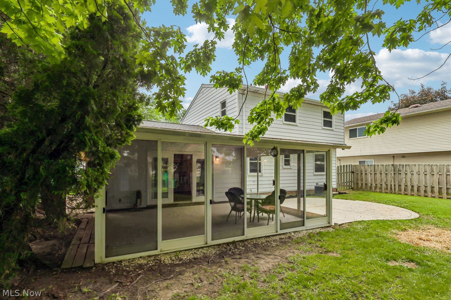 387 Ridgewood Drive Eastlake OH 44095