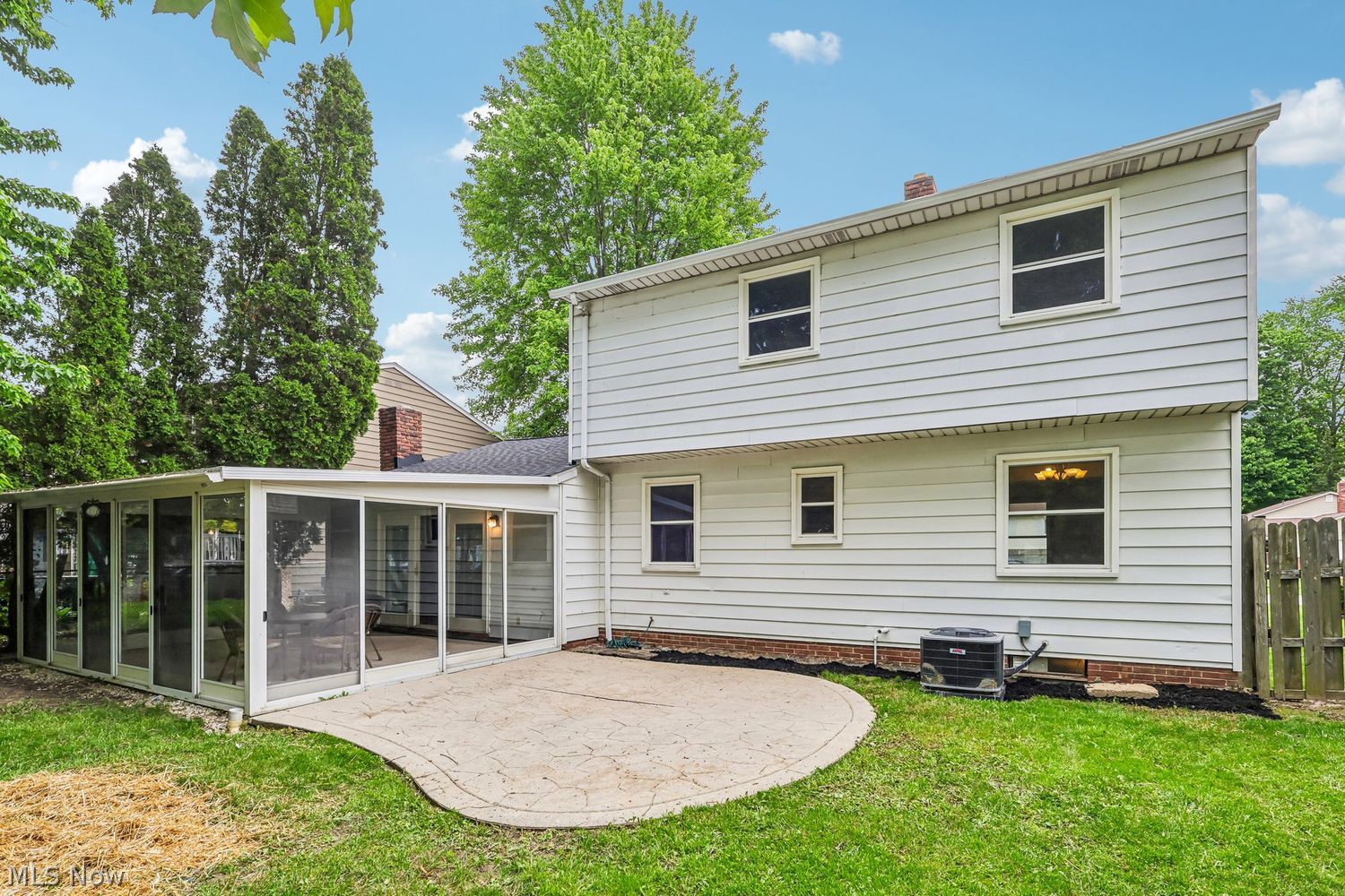 387 Ridgewood Drive Eastlake OH 44095