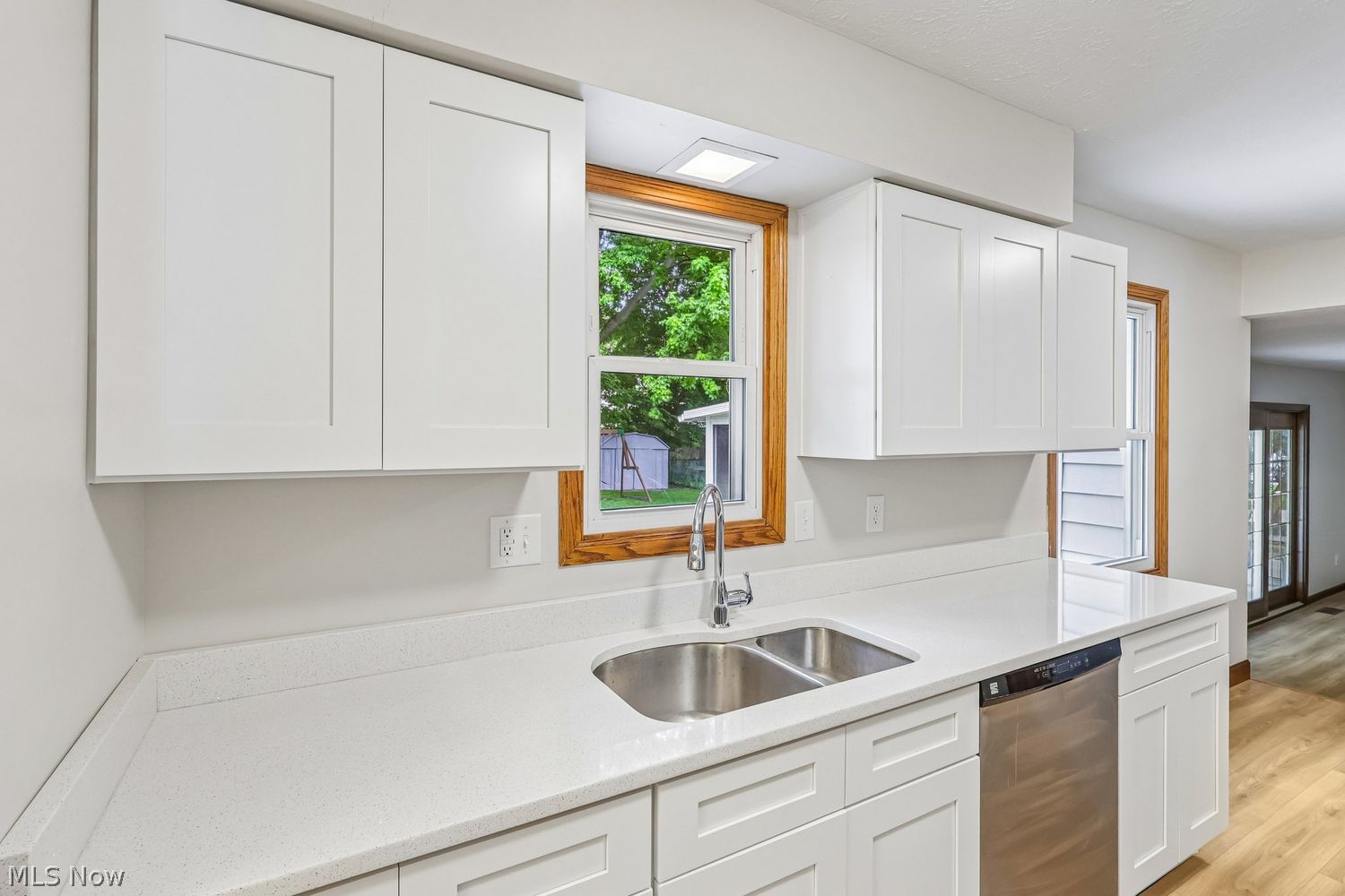 387 Ridgewood Drive Eastlake OH 44095