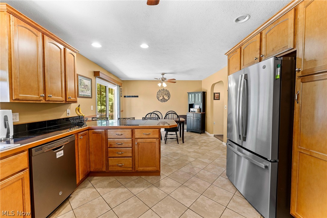 3755 Lyntz Townline Road SW Lordstown OH 44481