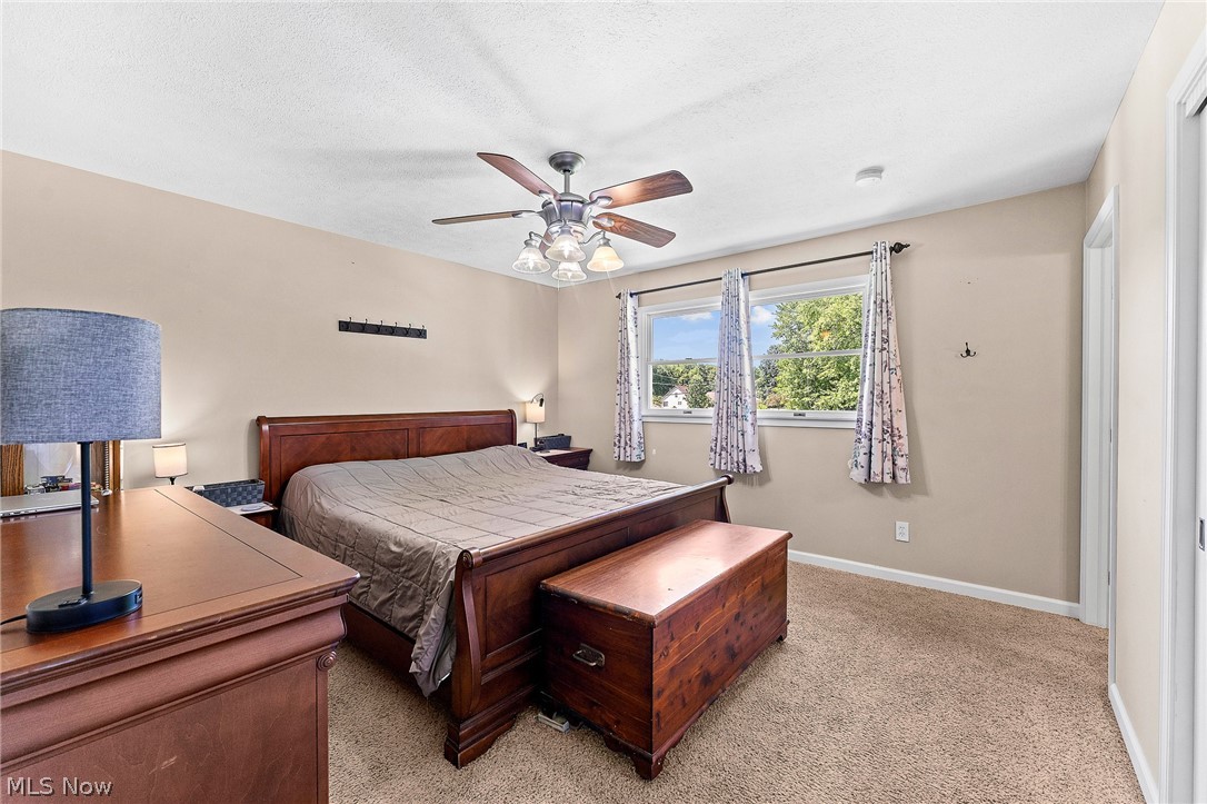 3755 Lyntz Townline Road SW Lordstown OH 44481
