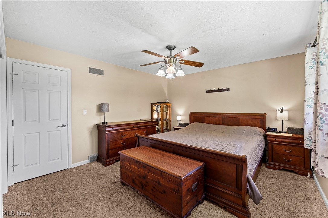 3755 Lyntz Townline Road SW Lordstown OH 44481