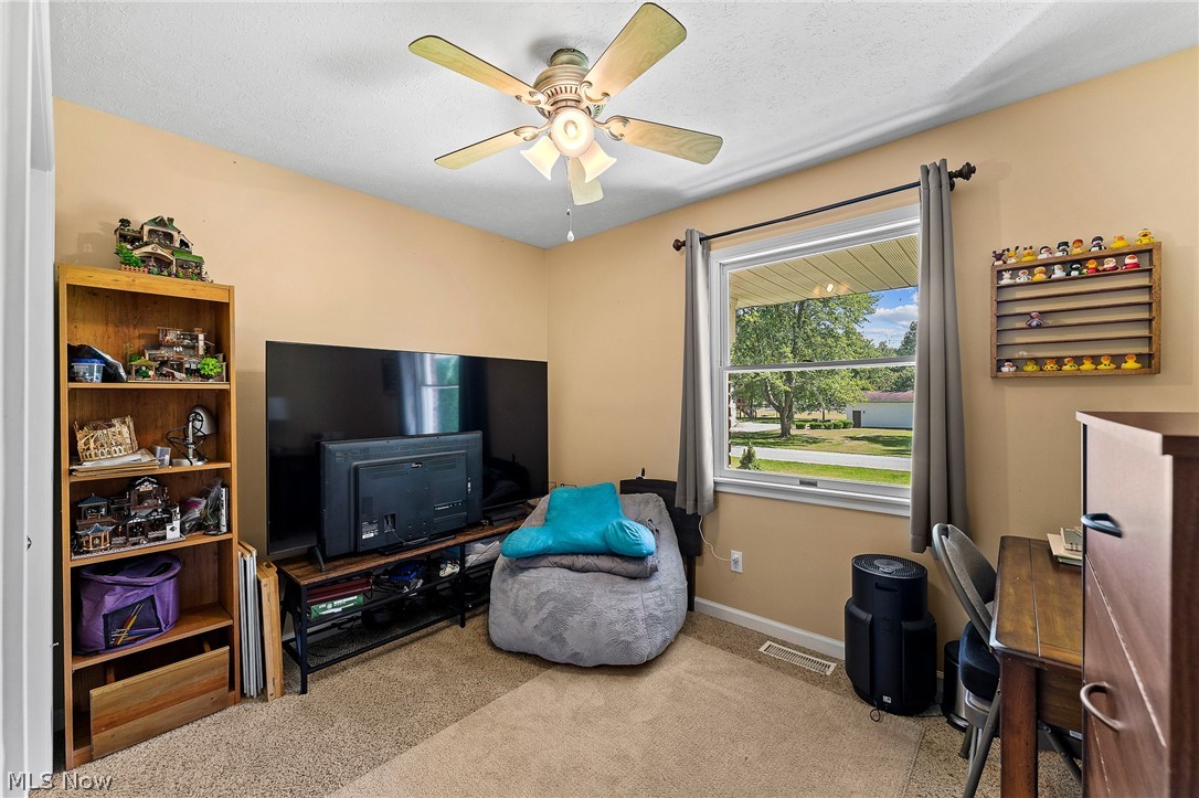 3755 Lyntz Townline Road SW Lordstown OH 44481