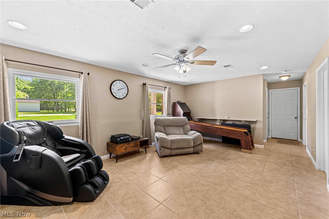 3755 Lyntz Townline Road SW Lordstown OH 44481