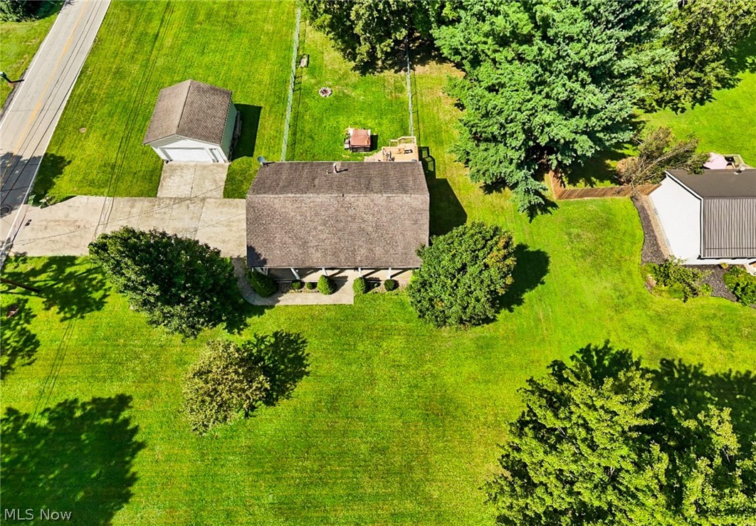 3755 Lyntz Townline Road SW Lordstown OH 44481