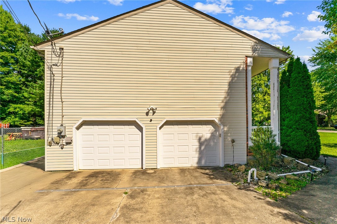 3755 Lyntz Townline Road SW Lordstown OH 44481