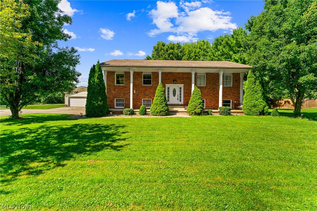 3755 Lyntz Townline Road SW Lordstown OH 44481