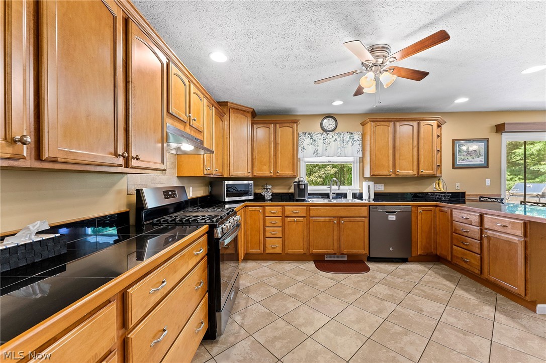 3755 Lyntz Townline Road SW Lordstown OH 44481