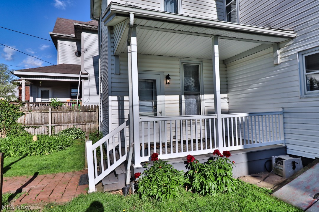 822 Main Street Coshocton OH 43812