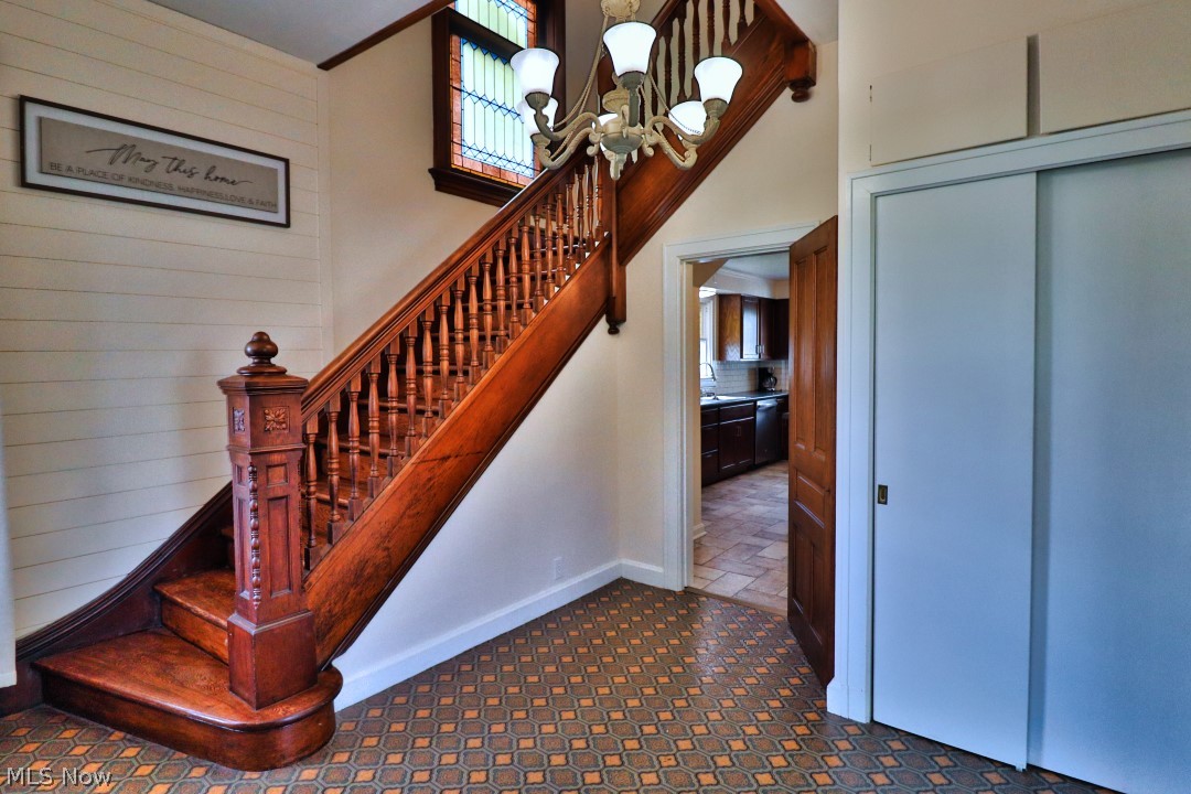 822 Main Street Coshocton OH 43812