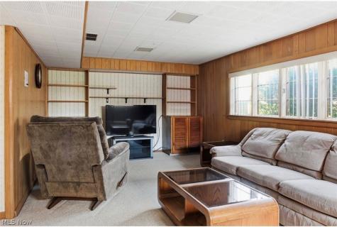 6972 Ronjoy Place Youngstown OH 44512