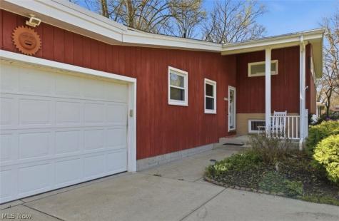 6972 Ronjoy Place Youngstown OH 44512