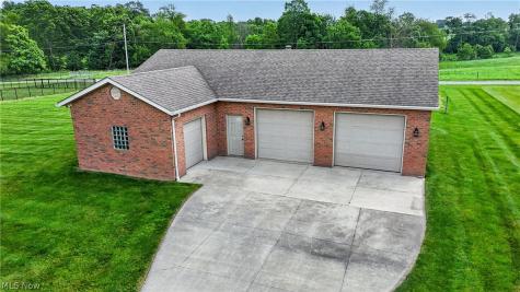 3103 York Road Orrville OH 44667