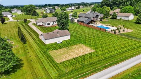 3103 York Road Orrville OH 44667