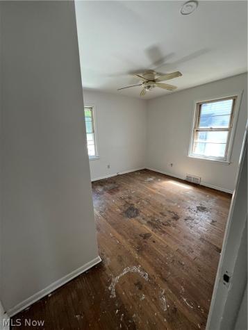11705 Farringdon Cleveland OH 44105
