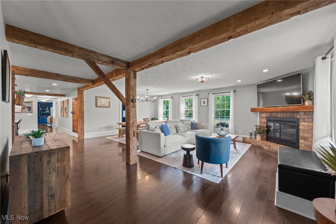 16970 Auburn Road Chagrin Falls OH 44023