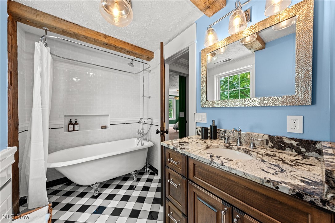 16970 Auburn Road Chagrin Falls OH 44023