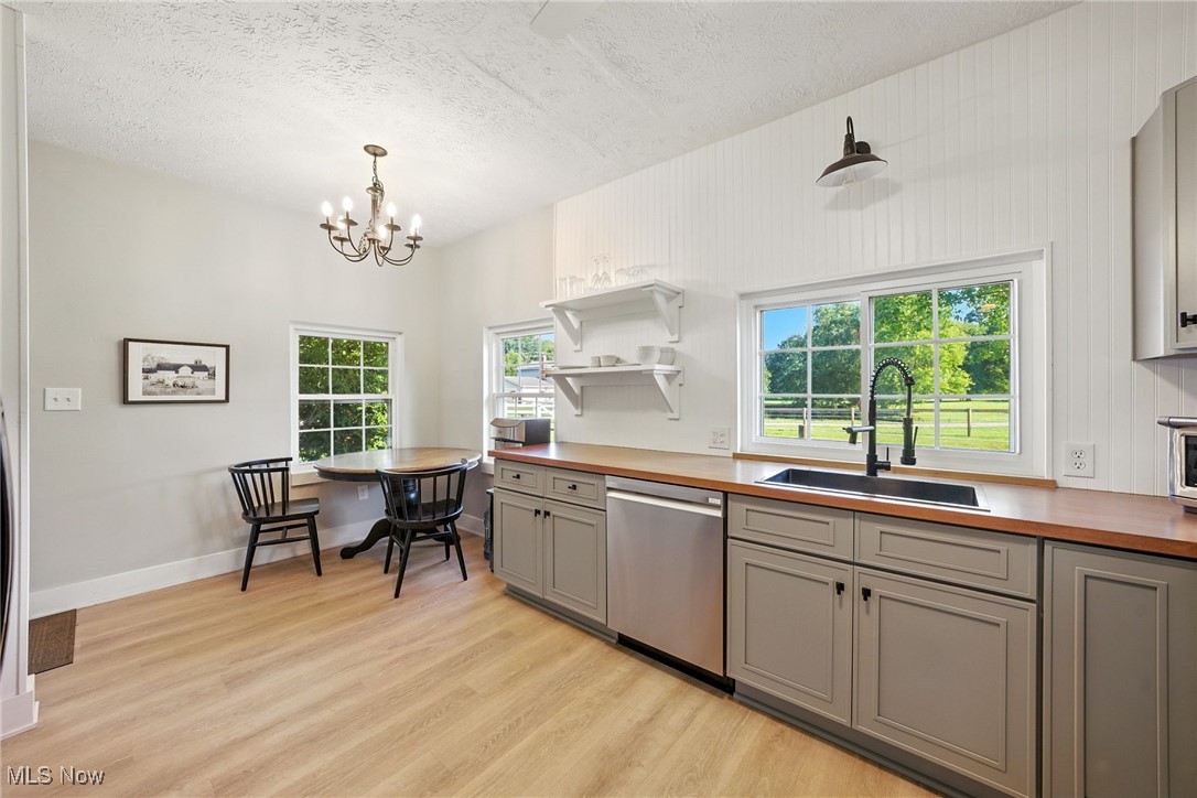 16970 Auburn Road Chagrin Falls OH 44023