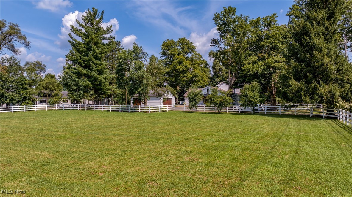 16970 Auburn Road Chagrin Falls OH 44023