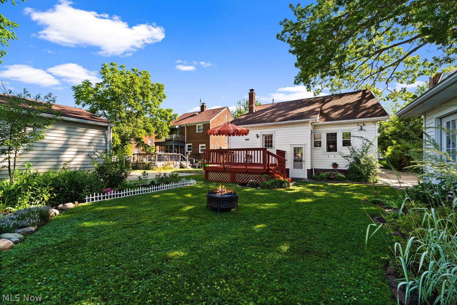 136 E 208th Street Euclid OH 44123