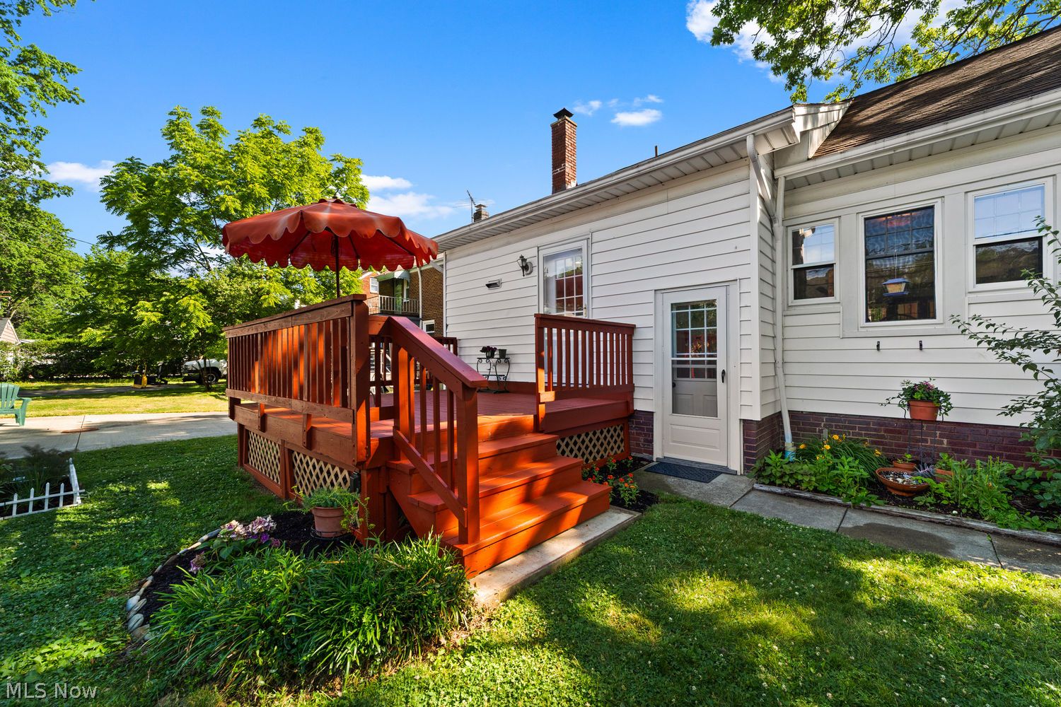 136 E 208th Street Euclid OH 44123