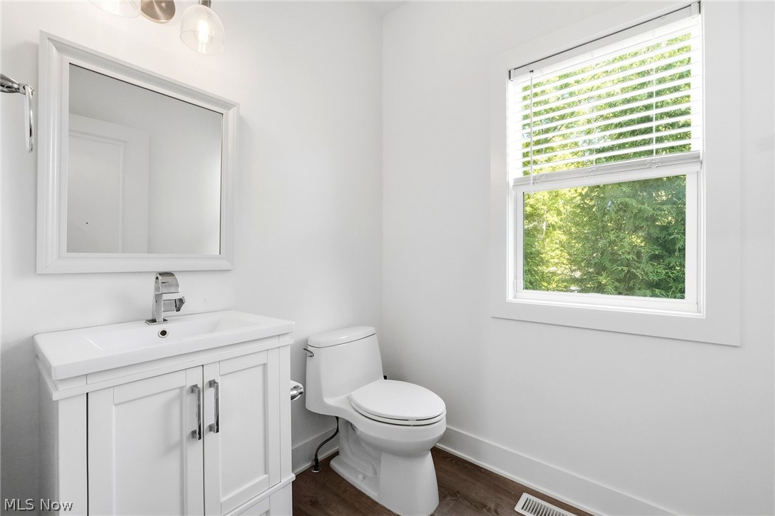 3653 Avondale Road Woodmere OH 44122