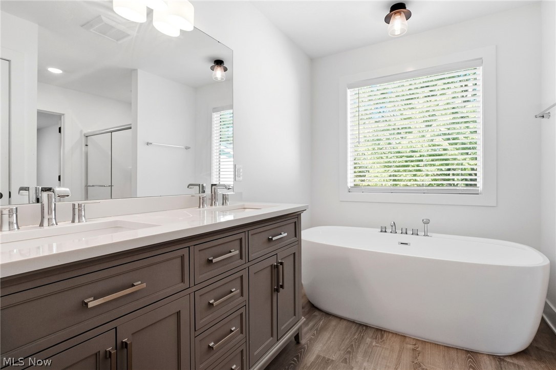 3653 Avondale Road Woodmere OH 44122