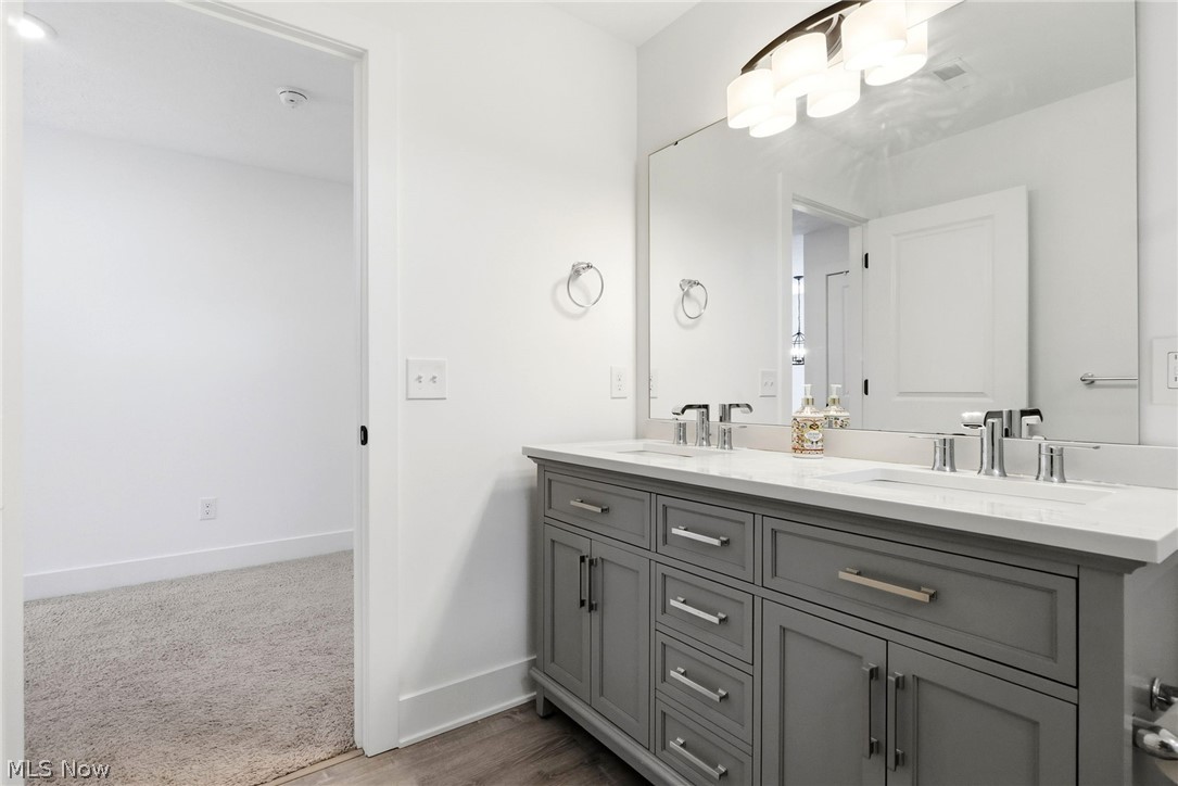 3653 Avondale Road Woodmere OH 44122