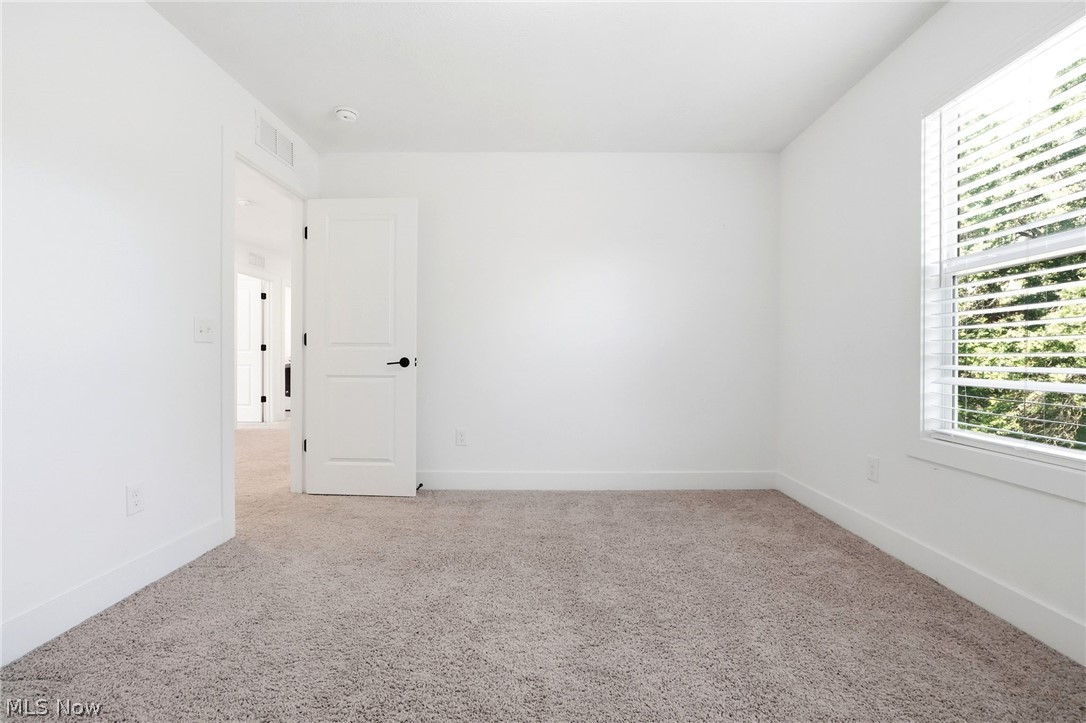 3653 Avondale Road Woodmere OH 44122