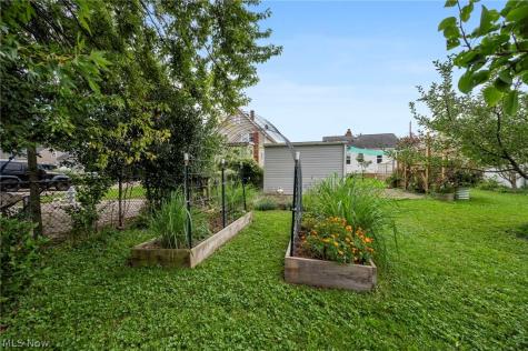 5608 Stickney Avenue Cleveland OH 44144