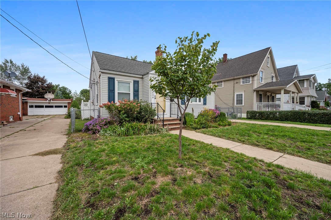 5608 Stickney Avenue Cleveland OH 44144