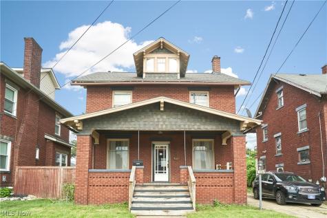 136 Smith Avenue NW Canton OH 44708