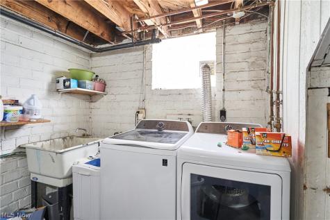 136 Smith Avenue NW Canton OH 44708
