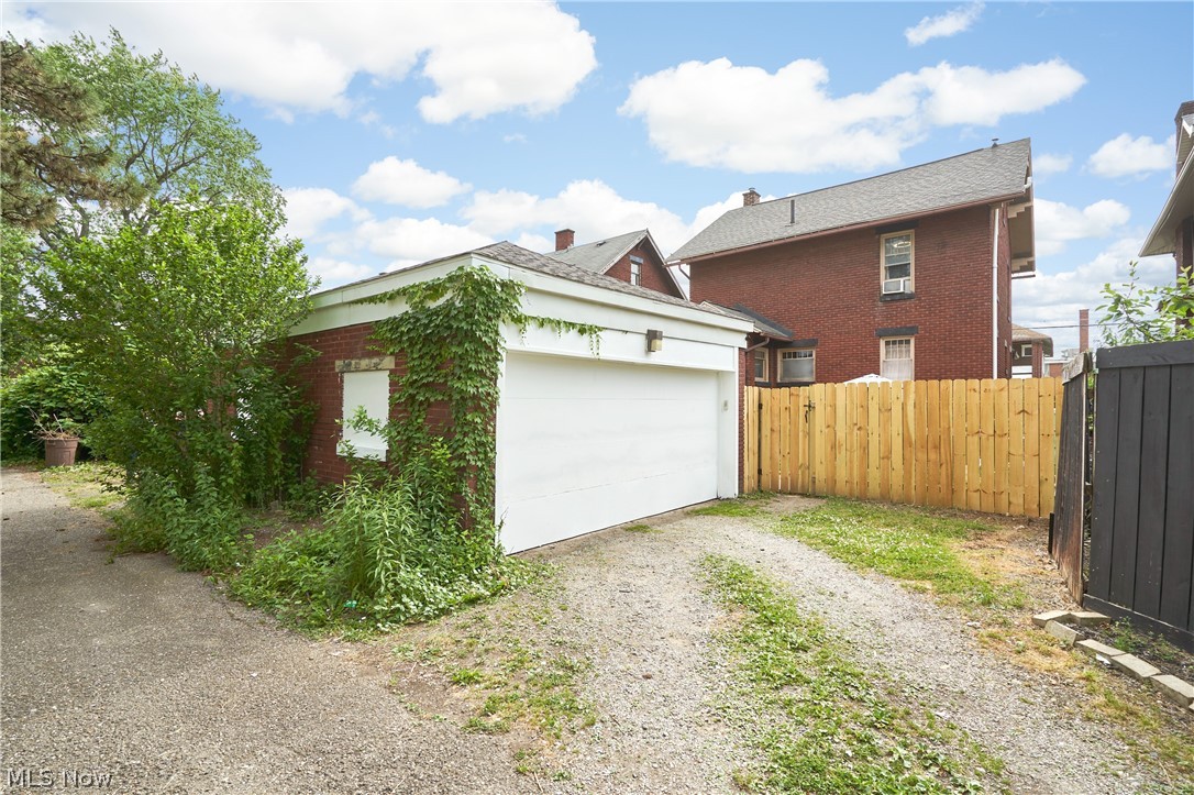 136 Smith Avenue NW Canton OH 44708