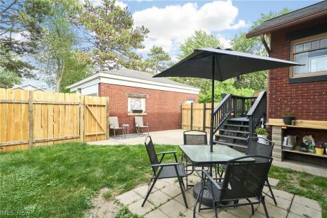 136 Smith Avenue NW Canton OH 44708