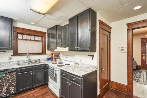 136 Smith Avenue NW Canton OH 44708