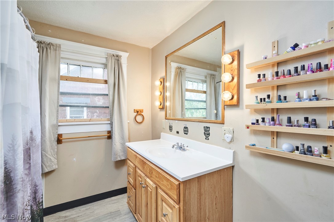 136 Smith Avenue NW Canton OH 44708
