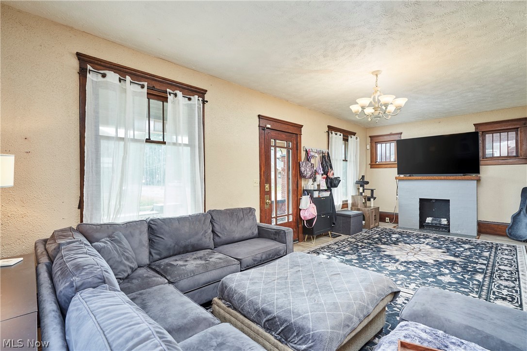 136 Smith Avenue NW Canton OH 44708